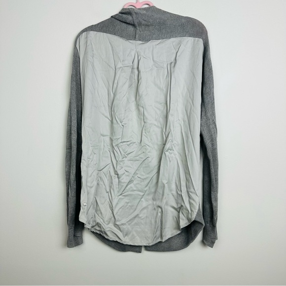 Lululemon Athletica Gray Women's Cardigan Size 8 - Picture 8 of 8